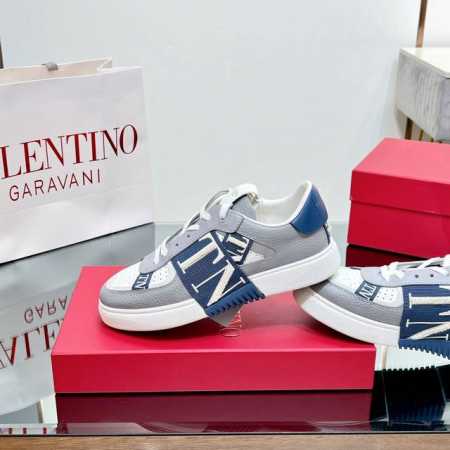 代购级品质 实物拍摄 情侣款Valentino Garavani Vl7N 新颜色 刺绣Logo小牛皮低帮绑带运动鞋、休闲鞋 男士女士真皮板鞋 七条绑带，装饰橡 - 点击图像关闭