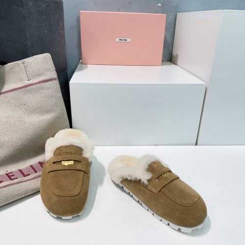 高品质出厂 ！顶级品质miumiu24ss秋冬新款金币包头羊羔毛拖穆勒半拖鞋！保暖舒适百搭！ 鞋面采用牛反绒 兔毛 内里垫脚羊毛 原版开模橡胶大底 码数:35-