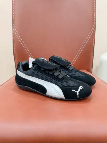 已认证 Speedcat复古回潮 puma联名Open Yy 20世纪90年代为赛车手设计的puma Speedcat ，如今正随Y2K穿搭复古回潮，在韩国又了