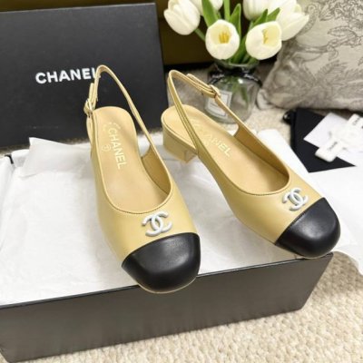 代购版 Chane L 24A New Arrival～ 小香家24手工坊 Slingback 小方跟搭配小方头，点缀烤漆双c扣件 精致乖巧，气质拉满 小牛皮鞋
