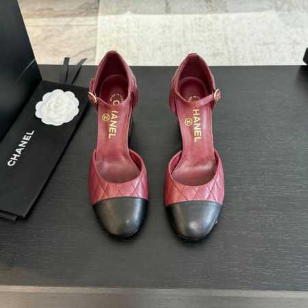 代购级 Chanel 24ss 玛丽珍 拖鞋 秋冬单鞋系列属于小爆款 上图必卖 可可爱爱的玛丽珍造型，原版开模五金跟！ 鞋面内里羊皮，真皮大底 跟高：7.5cm - 点击图像关闭