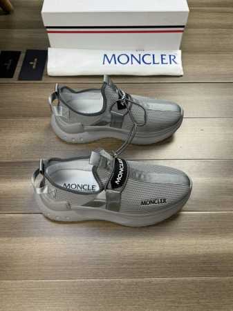 Moncler 盟可睐 蒙口 -高端品质 原单 -鞋面：进口飞织布匹、注塑品牌logo、车缝品牌塑胶模块、品牌织带装饰 -内里：帆布布匹 -大底：超轻tpu 发 - 点击图像关闭