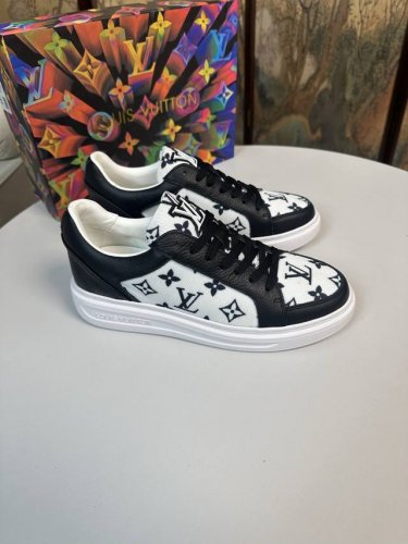 工厂p价 Louis Vuitton 路易威登 Lv 新款专柜同步发售 鞋面意大利进口头层牛皮 全进口羊皮内里 完全1比1复刻 鞋底 原厂特供原版底 独家活动成