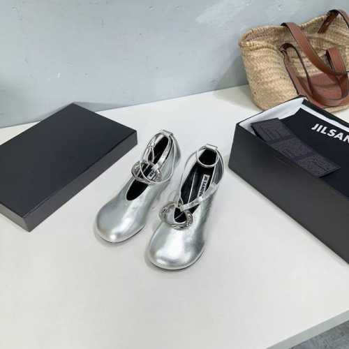 高品质出厂 ！小众潮牌Jilsander 25春夏极简主义平底五金扣饰圆头后空凉鞋单鞋！ 市面顶级原单版，Zp对比做货，所有细节都跟柜上一致：包括鞋面皮料，鞋垫