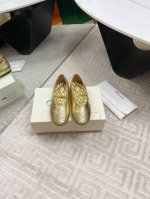 出厂 Orinous25春夏新款重工鞋经典芭蕾鞋型与摩登金属钉珠相结合，让人过目不忘 慵懒时髦，春夏一起穿漂亮的鞋子吧弄潮儿就是你自己 对版牛皮面料，羊皮内里