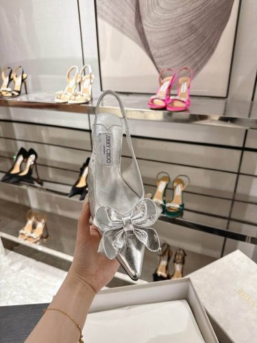 staz Sling Back 面料：羊皮 内里：羊皮 跟高： Mm 尺码：35-4 41不退不换 出厂价pp格：390
