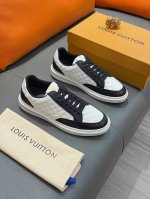 商品名称 Louis Vuitton 路易 威登 实价 正规码数: 38-44 休闲鞋 商品材料 精选 牛皮鞋面 柔软羊皮垫脚 原厂大底
