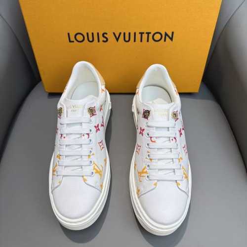 Louis Vuitton 路易威登 -高端品质 原单 情侣装 -鞋面：进口丝绸小牛皮、3D压印品牌图腾、鞋舌.后跟.电绣品牌logo -内里：品牌帆布、垫脚；