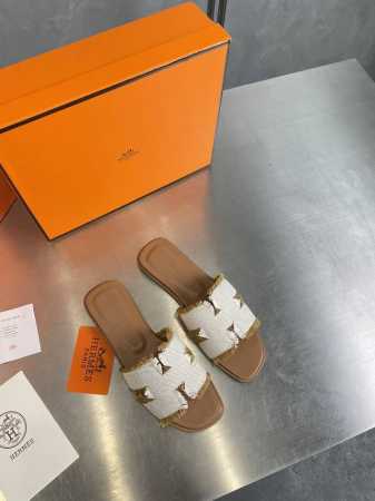 爱马仕H拖 高定版本 流苏系列 经典常青树系列单品 棕色 面料选用同原版一致 双色洗水帆布 锁边工艺 不破散 舒适柔软 内里选用小羊皮 高端对版 大底选用透染意 - 点击图像关闭