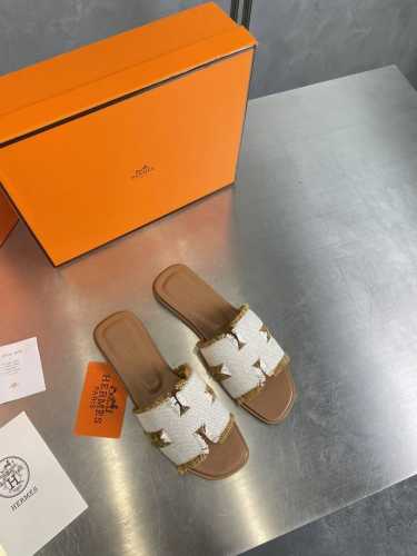 爱马仕H拖 高定版本 流苏系列 经典常青树系列单品 棕色 面料选用同原版一致 双色洗水帆布 锁边工艺 不破散 舒适柔软 内里选用小羊皮 高端对版 大底选用透染意