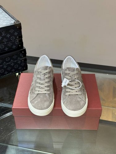 工厂p价 Bally 巴利 新款男士系带休闲运动板鞋出货，休闲运动款式，面料采用原厂牛皮面，皮质柔软细腻光泽好，两侧立体品牌Logo装饰，内里羊皮垫脚 上脚轻便