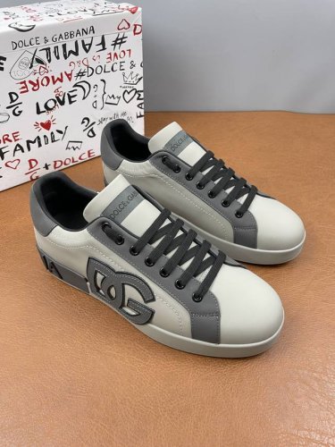 dg高端精品男士休闲运动鞋！进口原版牛皮，鞋身5D打印装饰，工艺精湛独特，时尚潮流，精致奢华，超A级别！版型对比专柜正品，丝毫不差！Size:39-44 45.