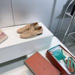 高品质出厂 顶级品质代购级别 Loro piana 诺悠翩雅 L 春夏新款牛皮手工编织镂空乐福鞋老钱风复古单鞋 leon乐福鞋的设计灵感源自标志性Summer