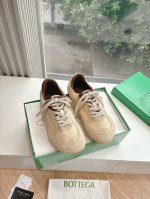 男 Bv同款所见即所得刘雯同款Bottega Veneta新款运动鞋休闲鞋爱了Bottega Veneta Orbit运动鞋90年代复古风格为灵感，鞋面选用网纱