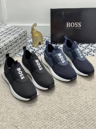 出厂价 实价 男士精品 Boss 运动男鞋，本款是官方主打经典款，1:1质量，原厂名师制作，采用进口布料舒适透气网布内里。完美楦型，大方时尚的设计，吸引了众多消