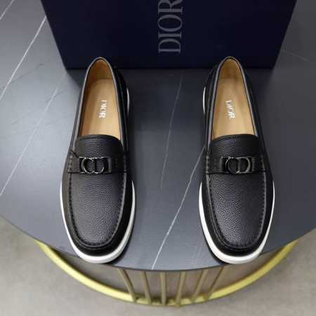 出厂价Pp： 品牌：迪奥Dior 标准码：男码38 44 45可以定做 等级：官网同款 材料：原版牛皮拼接 牛皮内里 原版Tpu耐磨柔软大底 款式类别：休闲运动 - 点击图像关闭