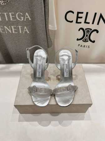 高版本出厂 Jimmy Choo*｜Jc 吉米周2025Ss夏季新款烫钻高跟凉鞋 原版套楦，完美的线条，简约大气上脚显气质粗跟舒适百搭，还能拉长双腿显高显瘦显腿 - 点击图像关闭