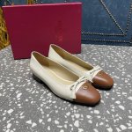 valentino华伦天伦 鞋面：韩腊感牛皮 牛皮 内里：羊皮 跟高：2Cm 6Cm 大底：真皮大底 码数：35-42码 40.41.42定制 价格p：