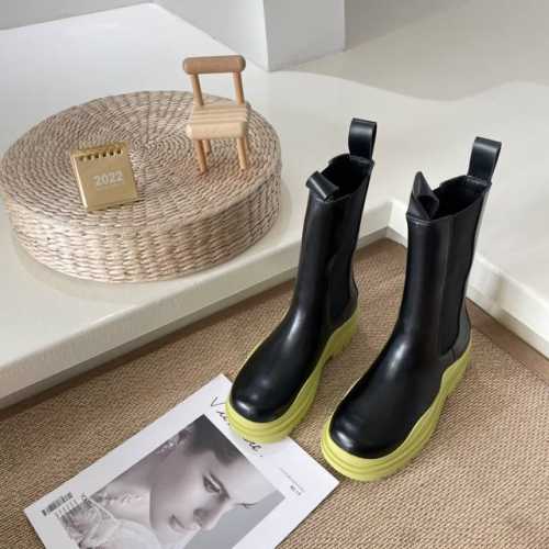 出厂 Bottega Veneta 顶级专柜 官网同步 Bv葆爹天团全系 经典矮筒 中筒靴 真正的经典 永不过时 葆爹穿搭 时尚最前沿 原标 原盒 正确版本 进