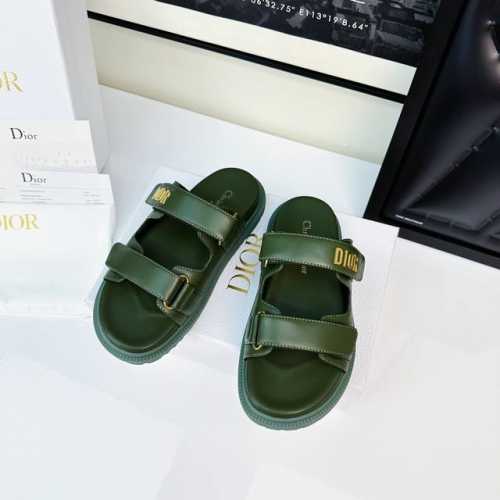 皮面绿色 310 Dior2025Act系列凉鞋震撼来袭 原版1：1拆解，楦头、格板完美复刻正品 原版开模五金，橡胶组合大底 鞋型极其舒适百搭 今夏小仙女必入单