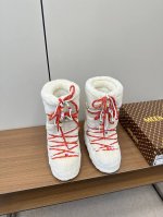 Moon Boot2024vs秋冬最新款雪地靴针织系列 忘了UGG吧，时髦人都在穿Moon Boot雪地靴 如果你难以接受UGG的复兴 那现在有一款更另类的雪地