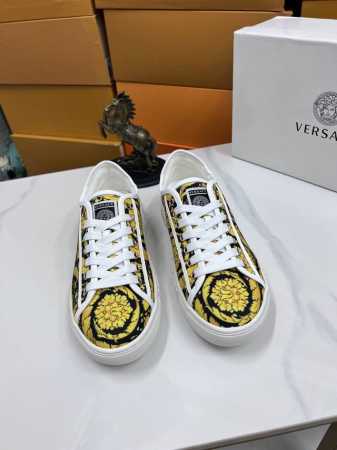 出厂价p 范思哲 新款 精品休闲鞋 原版高品质鞋面进口拼接制作 真皮内里加厚乳胶鞋垫版型时尚 动感十足原版芬迪舒适大底 简洁大方运动休闲 码数38-44G - 点击图像关闭