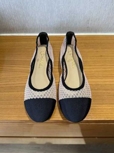 顶级品质 Chanel Ss25 New Arrival～ 小香春夏新款网纱芭蕾舞鞋 法式优雅～精致得不可方物～绝美单品 鞋面网纱烫钻+沙丁布 羊皮垫脚 意大利