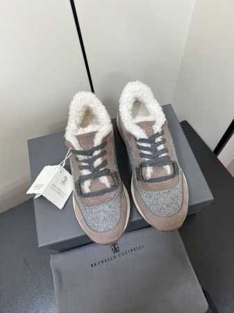 Brunello Cucinelli 新款BC经典休闲鞋运动鞋系列单鞋 BC是意大利知名品牌，极简主义风格，复古又高级！简约又大气，属于非常耐看的款式！高级百搭 - 点击图像关闭