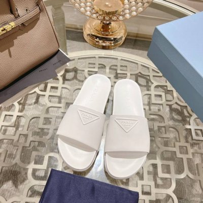 实价： prada～夏季精品，原版1比1开发，顶级版本，牛皮面料，情侣款，女35.至41. 男38至45