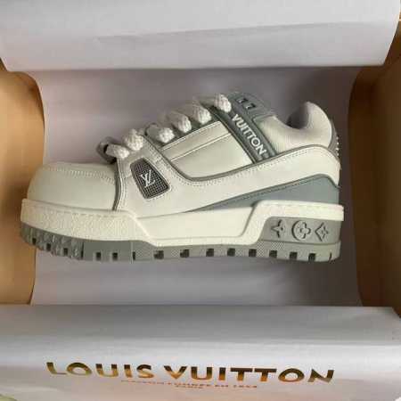橙子出厂价p Louis Vuitton 路易威登 Lv Trainer 运动鞋 面包鞋 休闲板鞋 滑板鞋 情侣款 Diy饰扣 胖墩墩 胖嘟嘟 男女同款 鞋面： - 点击图像关闭