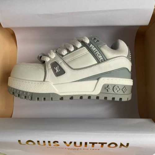 橙子出厂价p Louis Vuitton 路易威登 Lv Trainer 运动鞋 面包鞋 休闲板鞋 滑板鞋 情侣款 Diy饰扣 胖墩墩 胖嘟嘟 男女同款 鞋面：