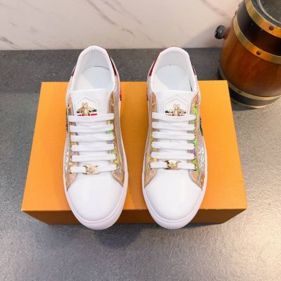 古奇 休闲男鞋将尊贵品质与时尚质感完美融合 专属Logo 彰显品牌魅力原单品质 鞋面采用进口特殊材料 透气潮流 经典高端大气上档次 男鞋履之首选 不容错过 头层