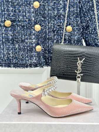 厂价 Jimmy Choo｜吉米周经典一字带钻石链条尖头高跟鞋满满的少女风 既摩登又复古的味道非常的简约大气 不管是半身裙 连衣裙还是牛仔裤 它都能成为点睛之笔 - 点击图像关闭