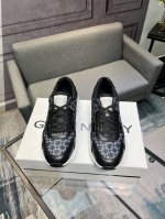 g I V E N C H Y 纪梵希新款 专柜同步 人手一双 不容错过 专柜买版 完全1:1 开模定制顶级版本 原版展示提供对比 让大货做到和原版0区别 实物