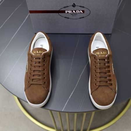 出厂价Pp： 顶级原单 品牌：Prada 普拉达 标准码：男码38 44 45可以定做 等级：官网同款 材料：原版牛皮面拼接 牛皮内里 原版耐磨柔软大底 款式类 - 点击图像关闭