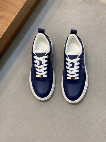 ferragamo 菲拉格慕 -高端品质 原单 -鞋面：纳帕小牛皮、鞋身车缝品牌Logo -内里：品牌帆布，垫脚；水染牛皮 -大底：Tpr 橡胶发泡；双色成型大