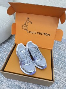 lv 路易威登L家驴牌 Olympia系列 男款10 紫色 Lv 路易威登L家驴牌Olympia系列情侣款 银角大王休闲 运动鞋 跑鞋 本款 Lv Olympi