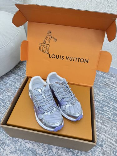 lv 路易威登L家驴牌 Olympia系列 男款10 紫色 Lv 路易威登L家驴牌Olympia系列情侣款 银角大王休闲 运动鞋 跑鞋 本款 Lv Olympi
