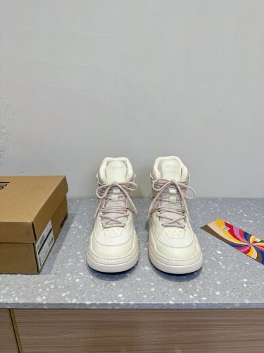 Moon Boot最新24秋冬新款PARK ICON系列 系带 厚底 休闲鞋 一脚蹬 雪地靴 棉靴 原版购入开发 做货 这款Park Icon休闲鞋 采用海绵材