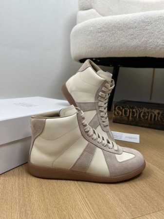 高版本情侣款Maison Margiela *马吉拉 20252025春夏新品 专柜新款中帮德训运动鞋系列～MM6马吉拉经典阿甘复古休闲运动鞋 四季可穿搭经典不 - 点击图像关闭