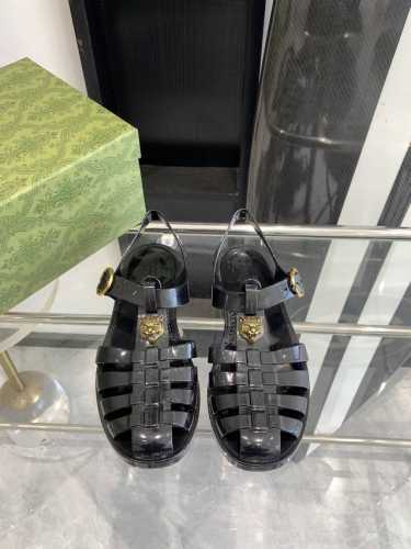 情侣款Gucci 25ss 春夏最新款 双G果冻凉鞋 专柜购买原版 正品一比一开发 所有细节 材料 全部跟你在专柜买到的都一样 欢迎细节对比 码数:36 44