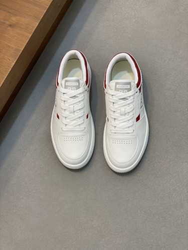 Givenchy 纪梵希 -高端品质 原单 -鞋面；纳帕小牛皮、鞋身.后跟；丝印高周波品牌Logo -内里：品牌网帆布，垫脚；水染牛皮 -大底：超轻Tpr 橡胶