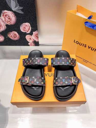 橙子出厂价p louis Vuitton 路易威登 Lv新款 魔术贴厚底拖鞋 休闲凉拖 二带凉鞋 码数 35-42