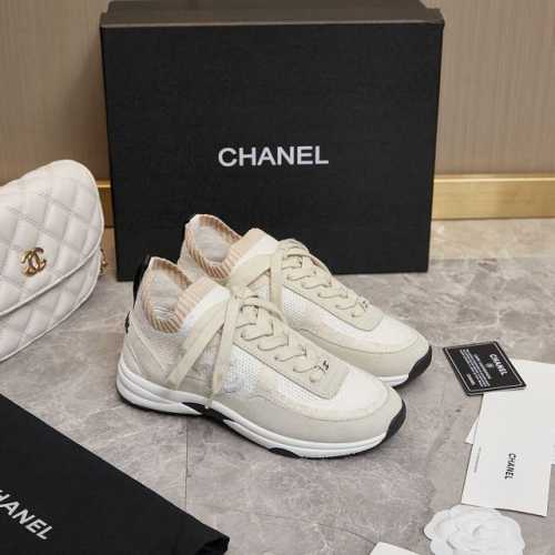chanel香奈儿专柜顶级休闲款运动鞋 这款经典设计 鞋面多种工艺电绣的风格 大底却时尚运动 不平凡的拥入了多种配色元素 多元化混搭非常好看百搭 休闲 时尚 运