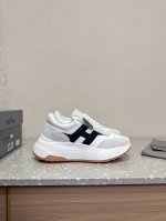 男码+10 HOGAN 霍根 25ss早春新款 情侣款 运动鞋 休闲鞋新品86er系列H671运动休闲鞋复古时尚厚底鞋，以经典而不失时尚的设计演绎品牌风格，纪念
