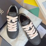 顶级版本 情侣款 迪奥Dior B33系列 最新蛇年限定 情侣款 休闲 运动鞋 滑板鞋 原版购入开发 做货 这款 B33 运动鞋是二零二三秋季新品 重新诠释经典
