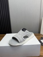 工厂p价 berluti 布鲁提.新品高端男士拖鞋 顶级做工 匠心之作 皮料选用进口高密飞织 牛皮内里 垫脚 原版发泡大底 舒适耐磨 38-45 38.45订做