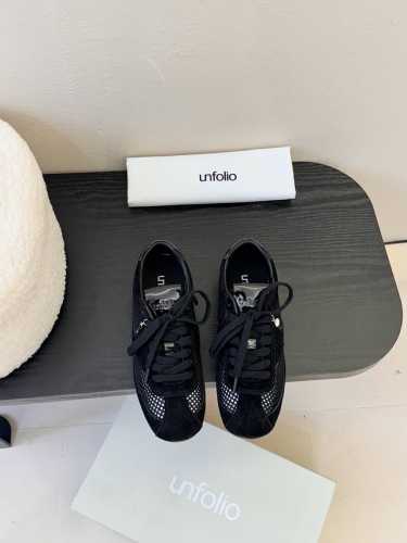 unfolio春夏 25新品Cross-Trainer系带低帮运动鞋文咏珊张小斐众多网红 明星同款 超级如软舒适面料：进口牛反绒 进口牛皮 内里羊皮布料拼接 大