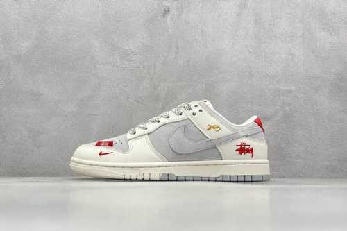 400 現貨 终端放店 Xc版 Nike Sb Dunk Low X Stussy 蛇年限定 白灰小钩满天星 纯原大厂出品 极力推荐 原装头层材料 独家版型蒸餾