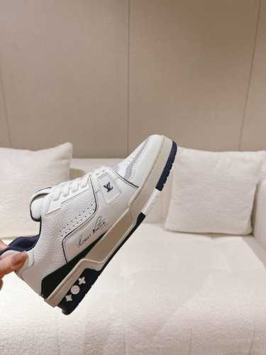 p直销 女鞋 女装 顶级版本 Lv Trainer 篮球系列运动鞋 原版1:1拆解 官网限定款复古篮球运动鞋 高帮低帮均花血本购入原版1:1精准复刻 所有细节都